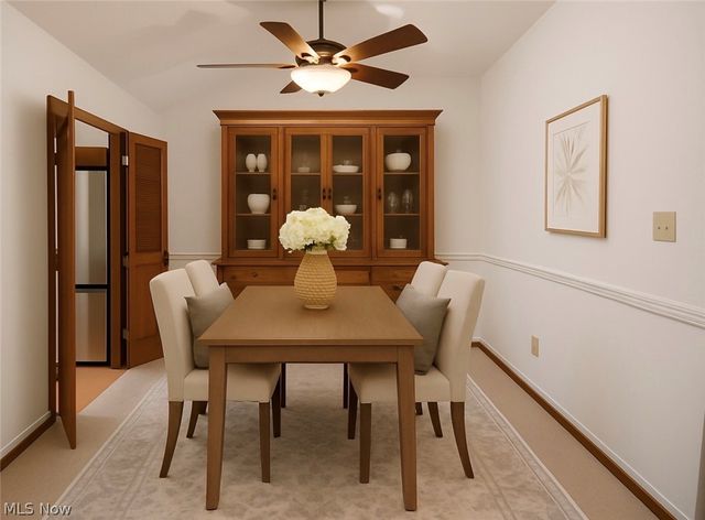 1327 Fox Run Drive, Youngstown, OH 44512