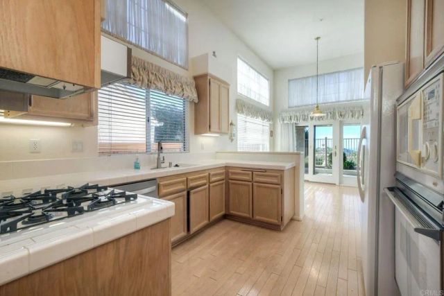 2183 CREST VIEW GLEN North, Escondido, CA 92026