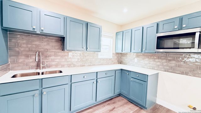 3430 W Salinas, San Antonio, TX 78207