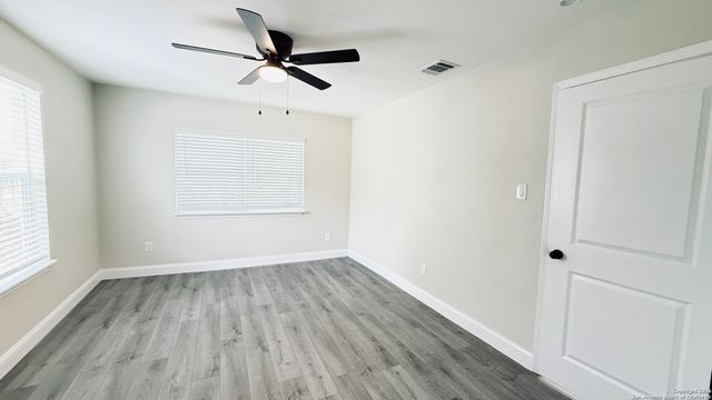 3430 W Salinas, San Antonio, TX 78207