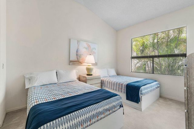 16909 Isle Of Palms Drive B, Delray Beach, FL 33484