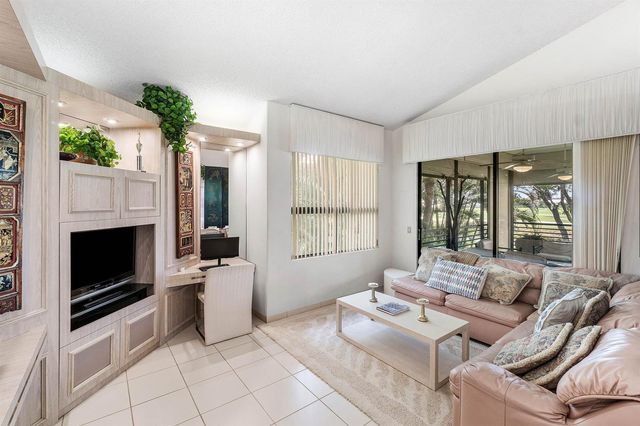 16909 Isle Of Palms Drive B, Delray Beach, FL 33484