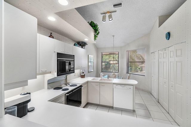 16909 Isle Of Palms Drive B, Delray Beach, FL 33484