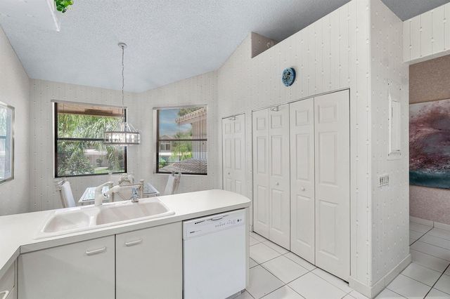 16909 Isle Of Palms Drive B, Delray Beach, FL 33484