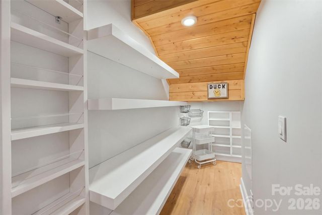 1009 Brookmeade Drive, Waxhaw, NC 28173
