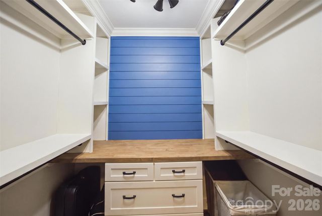 1009 Brookmeade Drive, Waxhaw, NC 28173