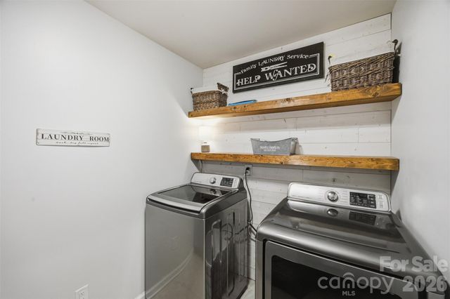 1009 Brookmeade Drive, Waxhaw, NC 28173
