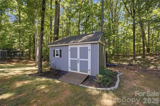 1009 Brookmeade Drive, Waxhaw, NC 28173