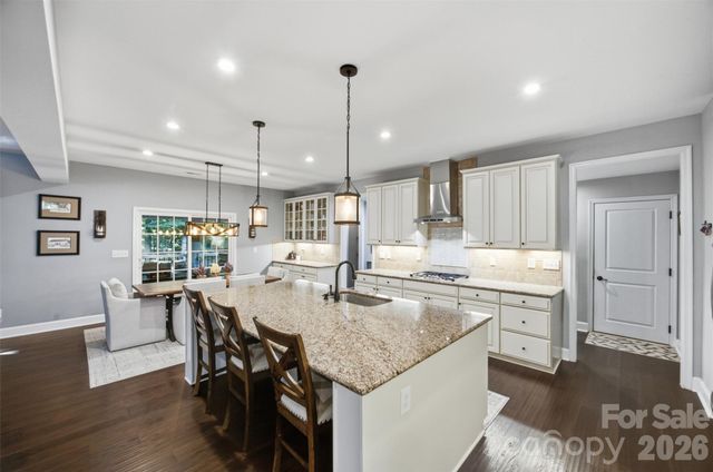 1009 Brookmeade Drive, Waxhaw, NC 28173