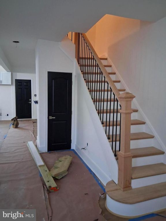Image 16 of property listing at 2926 OAKLEY AVE, Baltimore, MD 21215