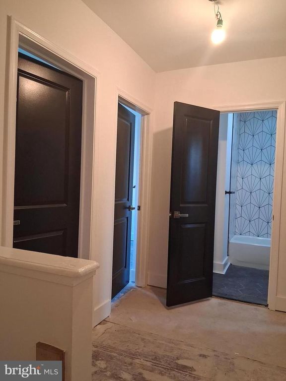 Image 18 of property listing at 2926 OAKLEY AVE, Baltimore, MD 21215