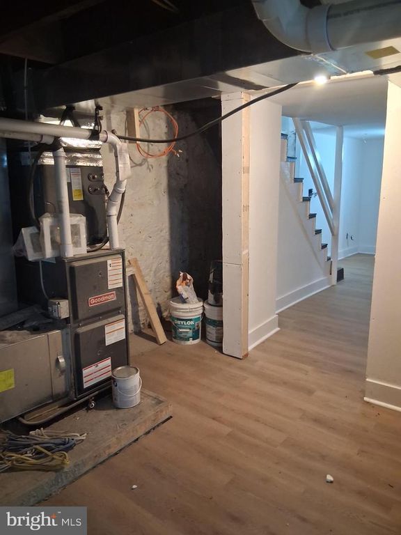 Image 28 of property listing at 2926 OAKLEY AVE, Baltimore, MD 21215