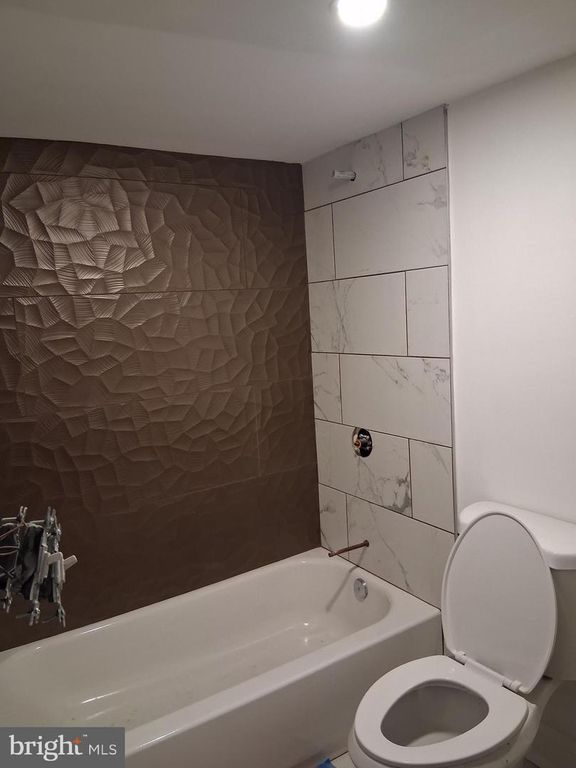 Image 30 of property listing at 2926 OAKLEY AVE, Baltimore, MD 21215