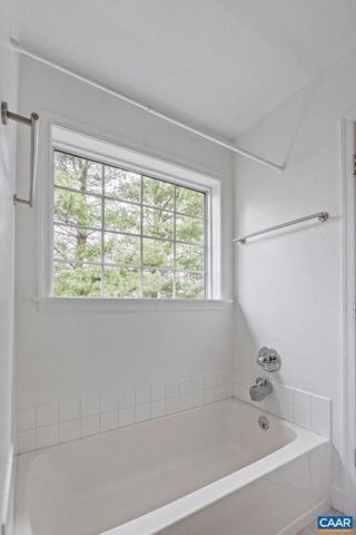 1095 AUTUMN HILL CT, Crozet, VA 22932