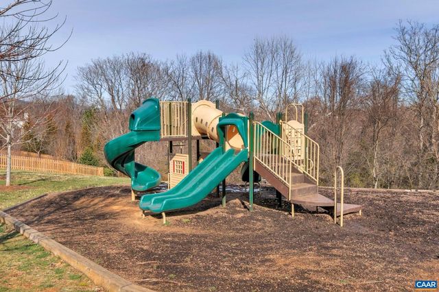 1095 AUTUMN HILL CT, Crozet, VA 22932