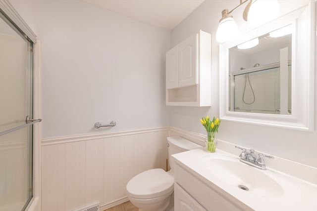 12 Quail Hollow Circle, Sandwich, MA 02563