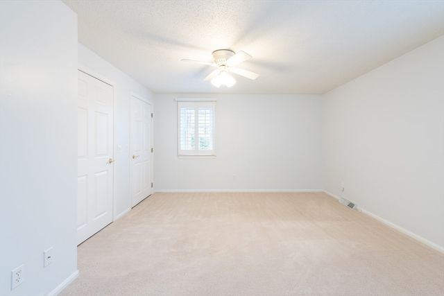 12 Quail Hollow Circle, Sandwich, MA 02563