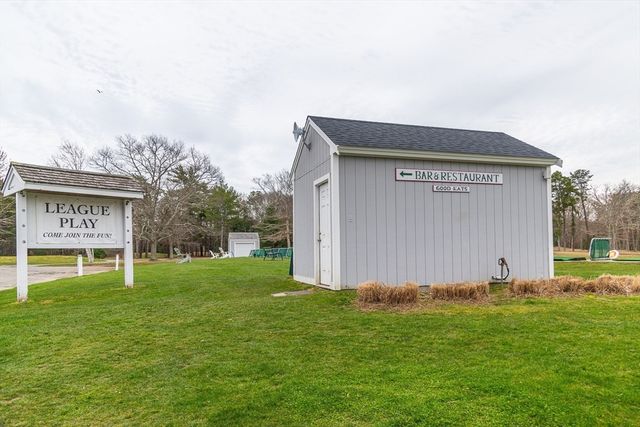 12 Quail Hollow Circle, Sandwich, MA 02563