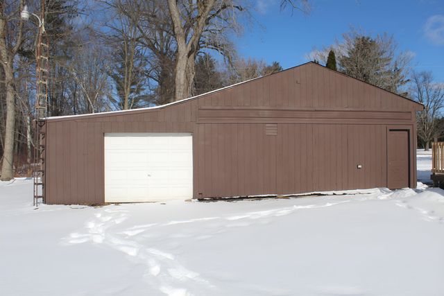 14317 N Lewis Road, Clio, MI 48420