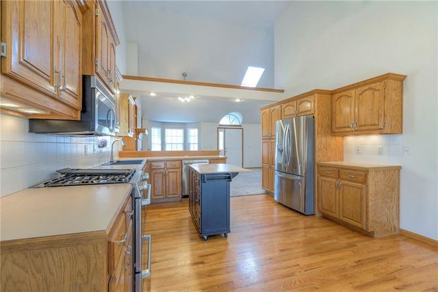 3413 S Arrowhead Court, Independence, MO 64057