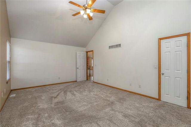 3413 S Arrowhead Court, Independence, MO 64057