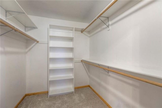 3413 S Arrowhead Court, Independence, MO 64057