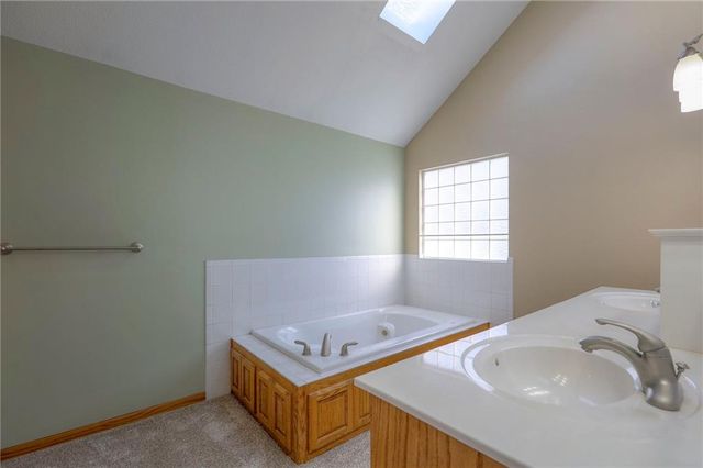 3413 S Arrowhead Court, Independence, MO 64057