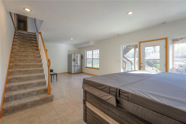 3413 S Arrowhead Court, Independence, MO 64057