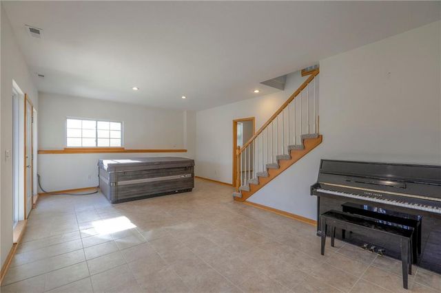 3413 S Arrowhead Court, Independence, MO 64057