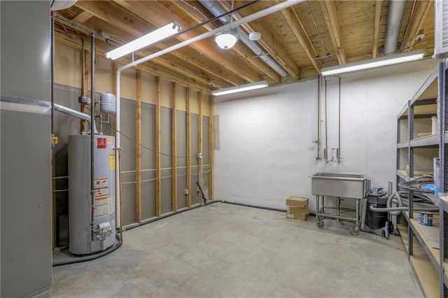 3413 S Arrowhead Court, Independence, MO 64057