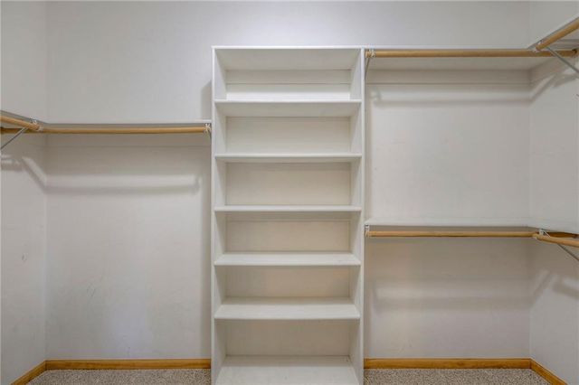 3413 S Arrowhead Court, Independence, MO 64057