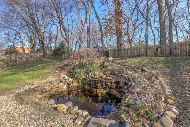 3413 S Arrowhead Court, Independence, MO 64057