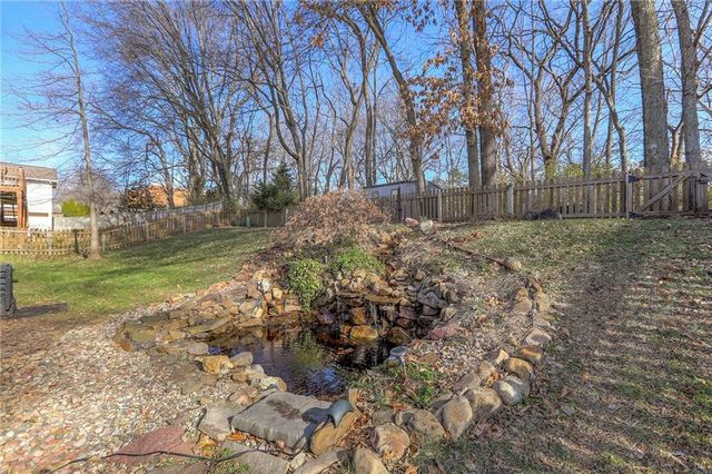 3413 S Arrowhead Court, Independence, MO 64057