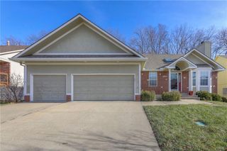3413 S Arrowhead Court, Independence, MO 64057