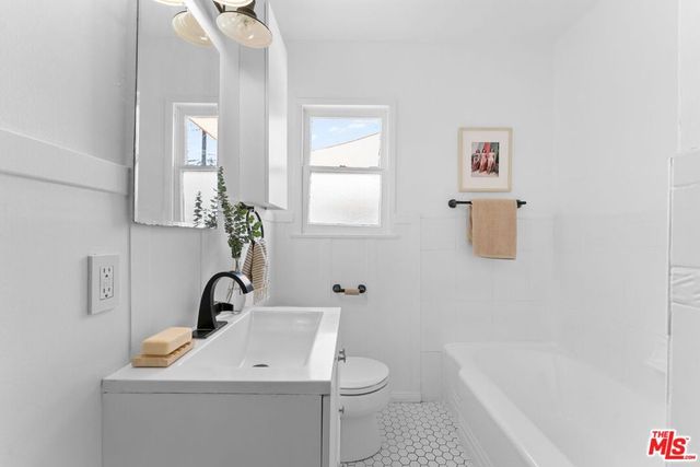 4026 Wasatch Avenue, Los Angeles, CA 90066