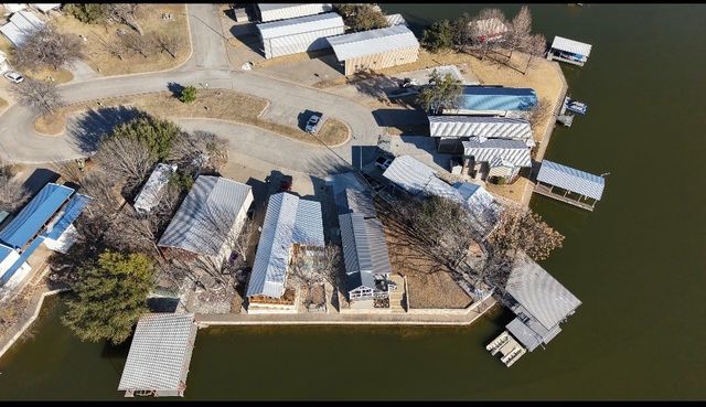 817 Brazos Harbor Circle, Granbury, TX 76048