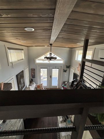 817 Brazos Harbor Circle, Granbury, TX 76048