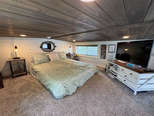 817 Brazos Harbor Circle, Granbury, TX 76048