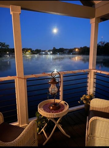 817 Brazos Harbor Circle, Granbury, TX 76048