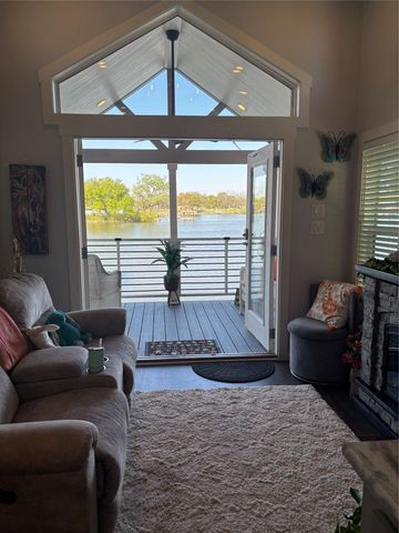 817 Brazos Harbor Circle, Granbury, TX 76048