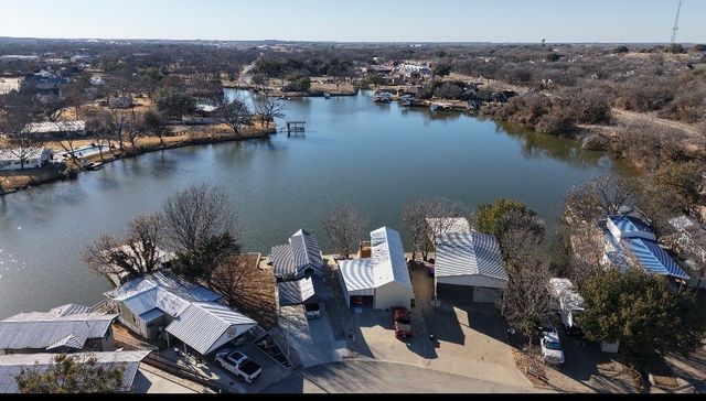 817 Brazos Harbor Circle, Granbury, TX 76048