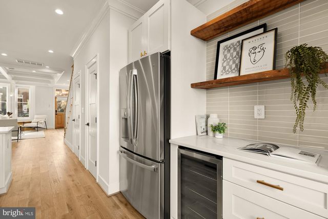 1304 EMERALD ST NE, Washington, DC 20002