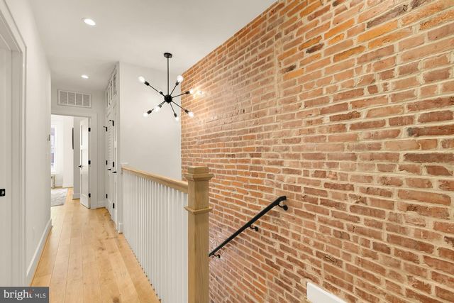 1304 EMERALD ST NE, Washington, DC 20002