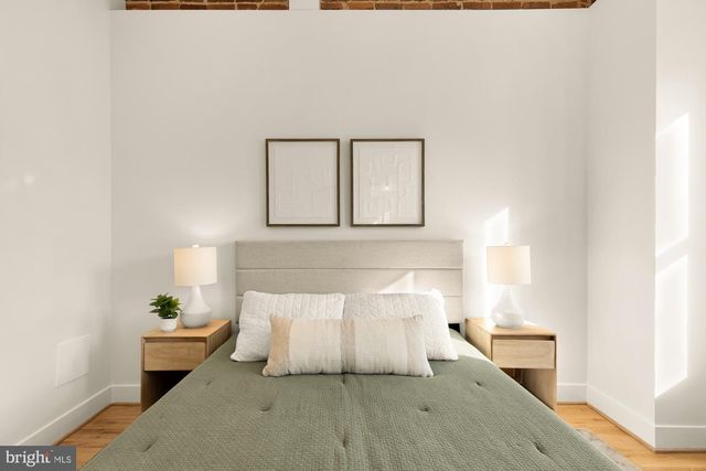 1304 EMERALD ST NE, Washington, DC 20002