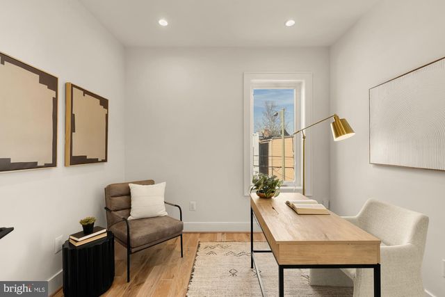 1304 EMERALD ST NE, Washington, DC 20002