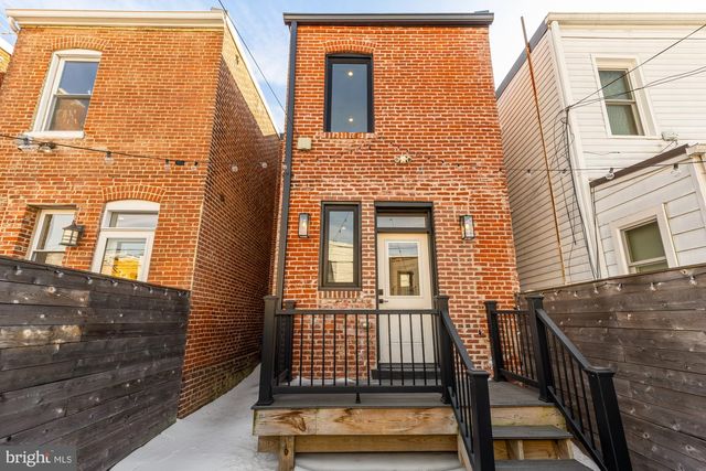 1304 EMERALD ST NE, Washington, DC 20002