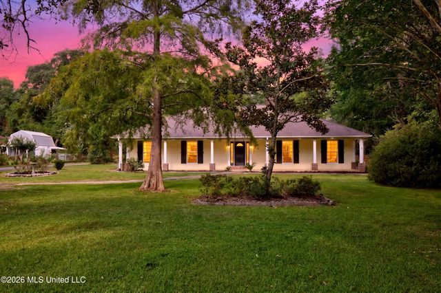 5068 Menge Avenue, Pass Christian, MS 39571