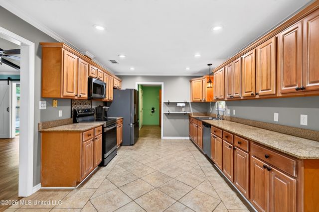 5068 Menge Avenue, Pass Christian, MS 39571