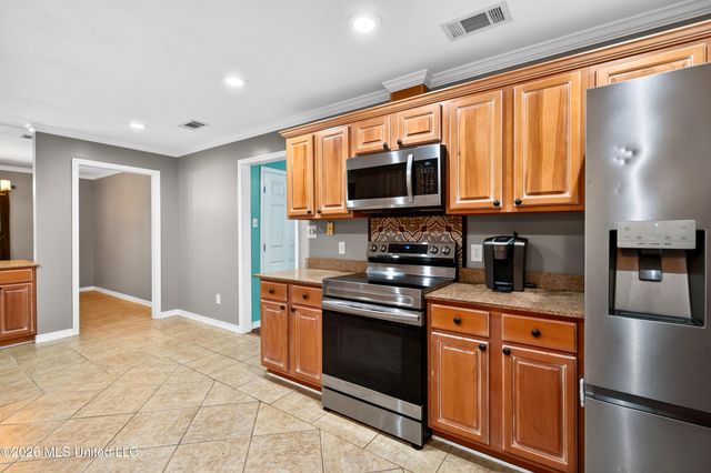 5068 Menge Avenue, Pass Christian, MS 39571