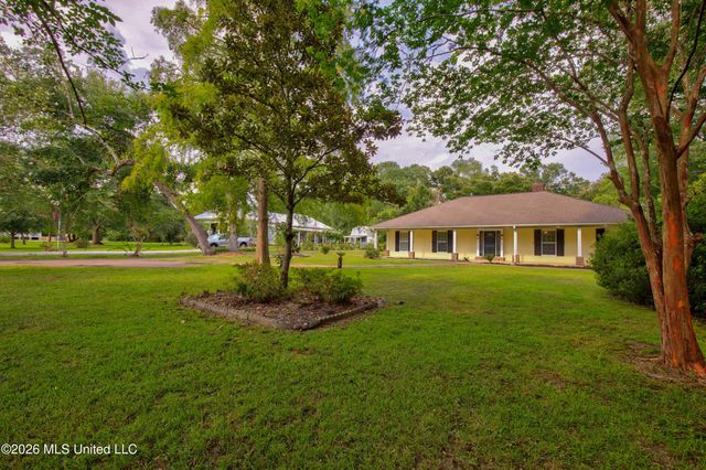 5068 Menge Avenue, Pass Christian, MS 39571